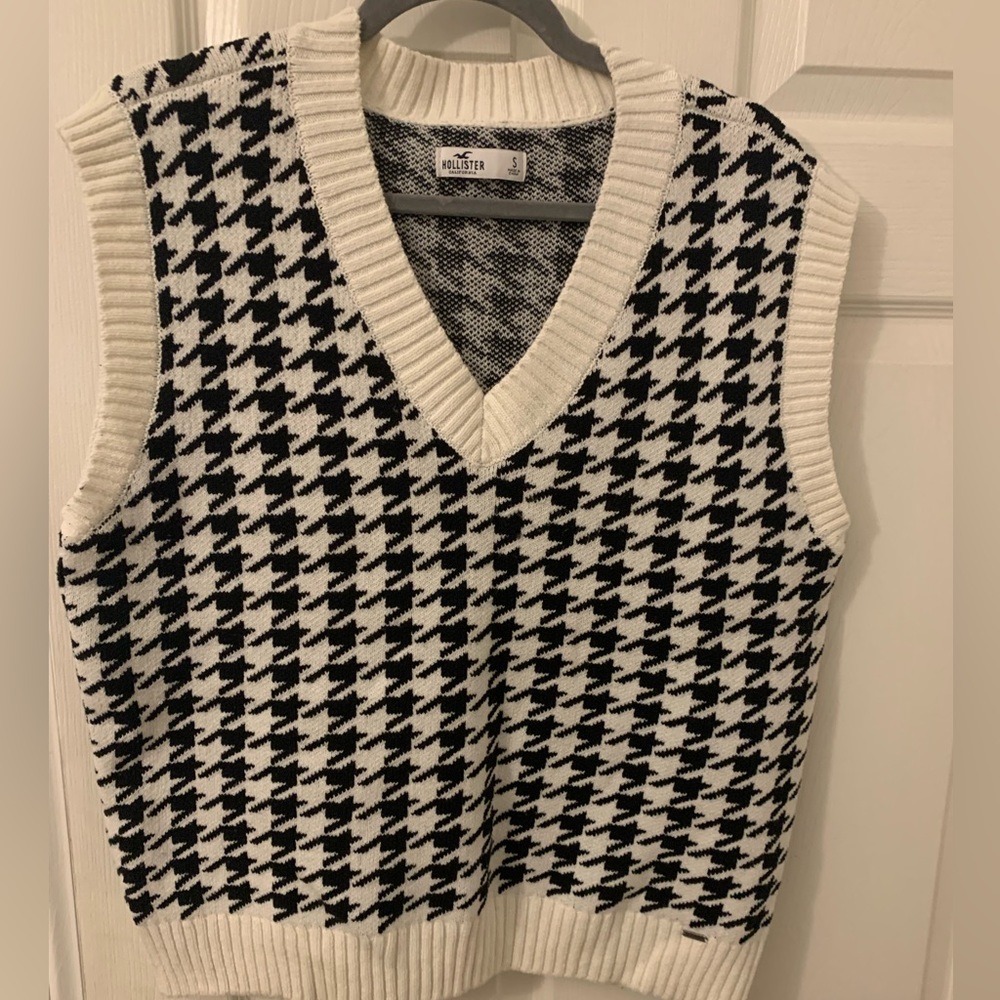 Hollister Sweater Vest
